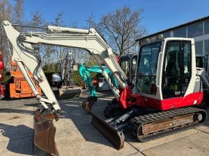 Takeuchi TB250    Verkocht