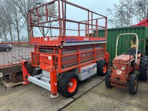 SkyJack SJ 7135   met 4-wielaandr.