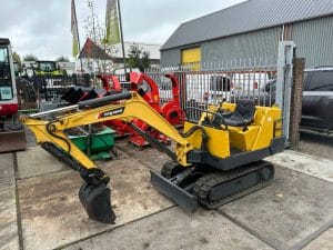 Yanmar B 12-1    Gereserveerd