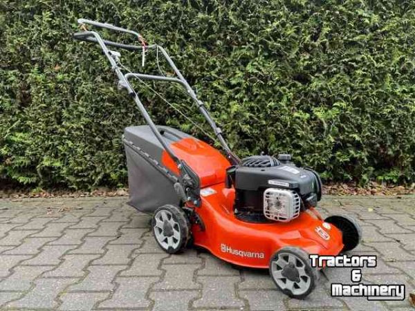 816216 Husqvarna LC 140 2