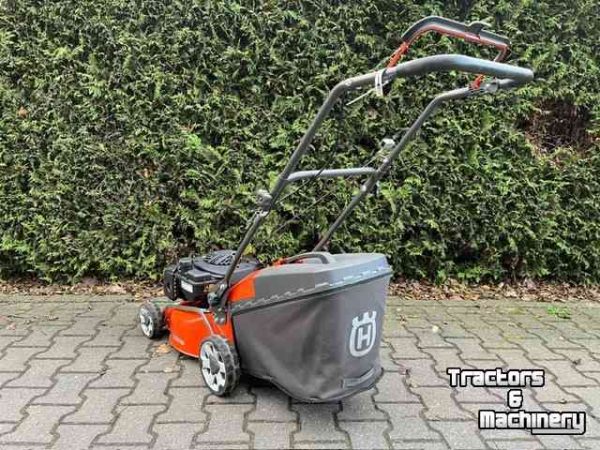 816216 Husqvarna LC 140 3