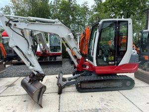 Takeuchi TB235