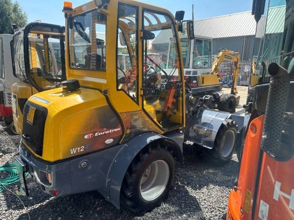 Eurotrac W12 i-CF XL (40 pk uitvoering Stage V norm) 5 335ba704