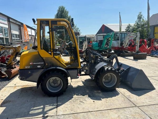Eurotrac W12 i-CF XL (40 pk uitvoering Stage V norm) 2 3f655f62