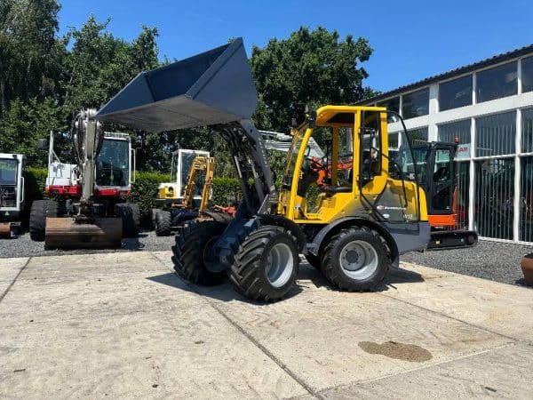 Eurotrac W12 i-CF XL (40 pk uitvoering Stage V norm) 3 7bda1468