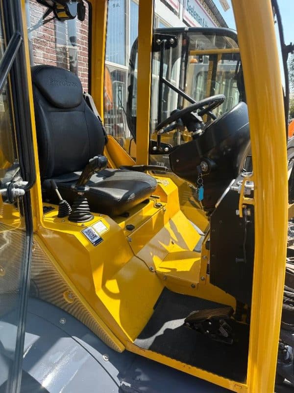 Eurotrac W12 i-CF XL (40 pk uitvoering Stage V norm) 8 83f3c2df
