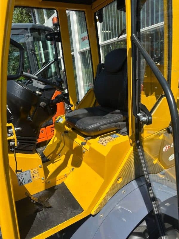 Eurotrac W12 i-CF XL (40 pk uitvoering Stage V norm) 12 caabd8f0